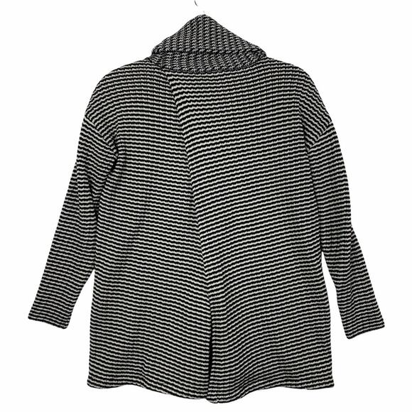 Cabi Fergie 3167 Black Split Turtleneck Pullover Sweater XXS - Picture 2 of 7